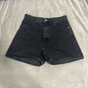 Zara 90s mom shorts